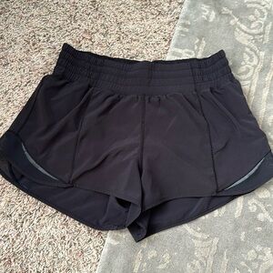 Lululemon Hotty Hot Shorts High Rise